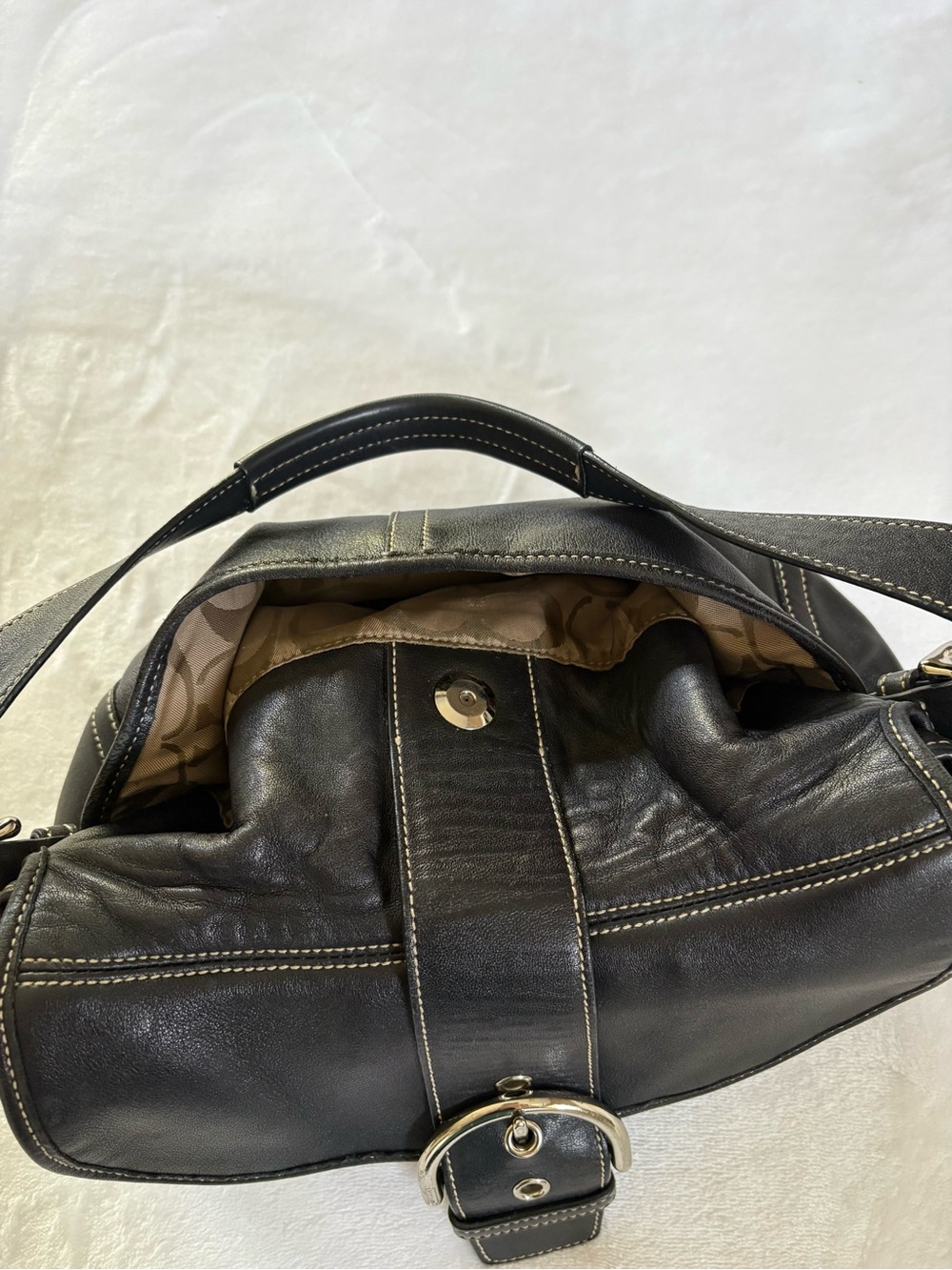 Vintage Coach Soho Flap Hobo Bag - Picture 10 of 10